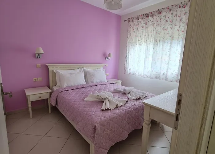Rania Aparthotel 3*