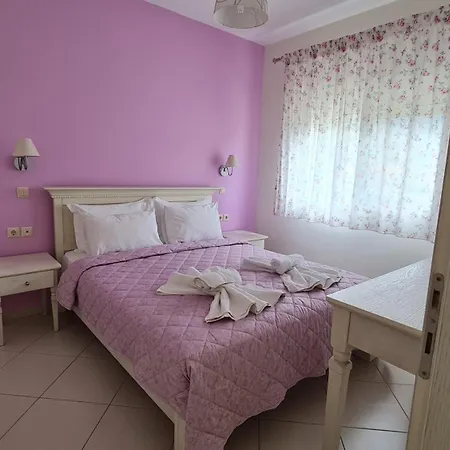 Rania Apartahotel 3*