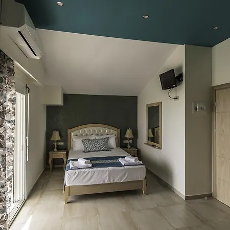 Lägenhetshotell Rania 3*